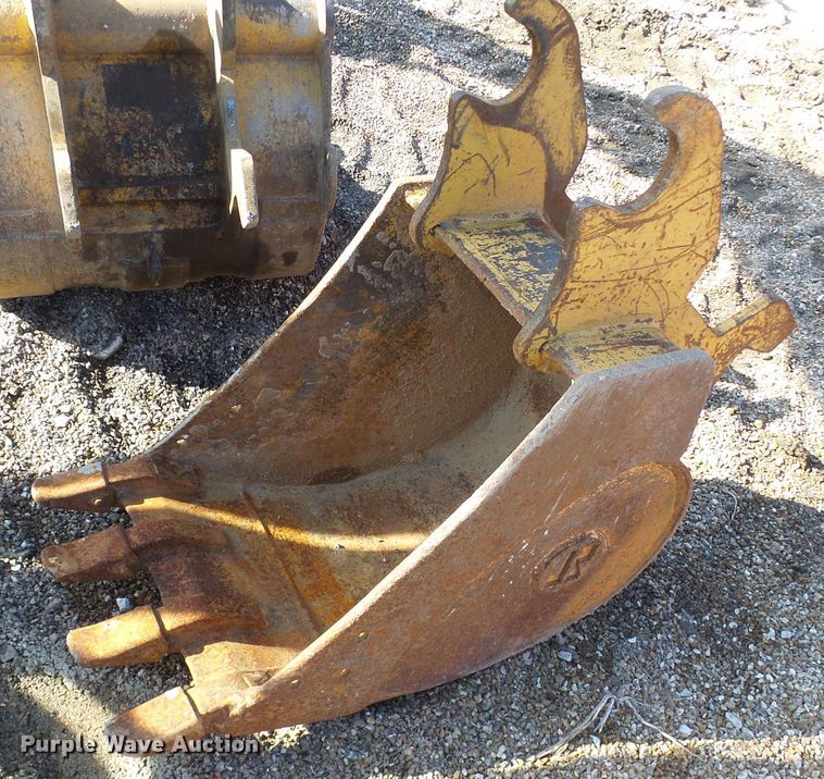 image for item DL0748 2005 John Deere 50D  mini excavator