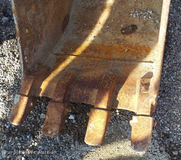 image for item DL0748 2005 John Deere 50D  mini excavator