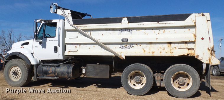 image for item DL0759 2005 International 7500  dump truck
