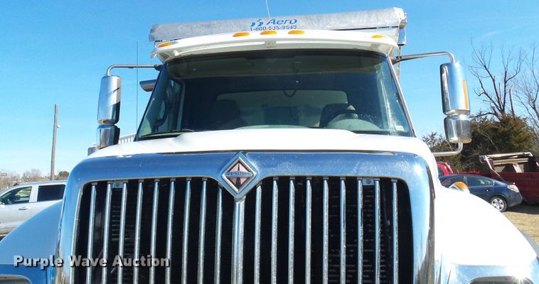 image for item DL0759 2005 International 7500  dump truck