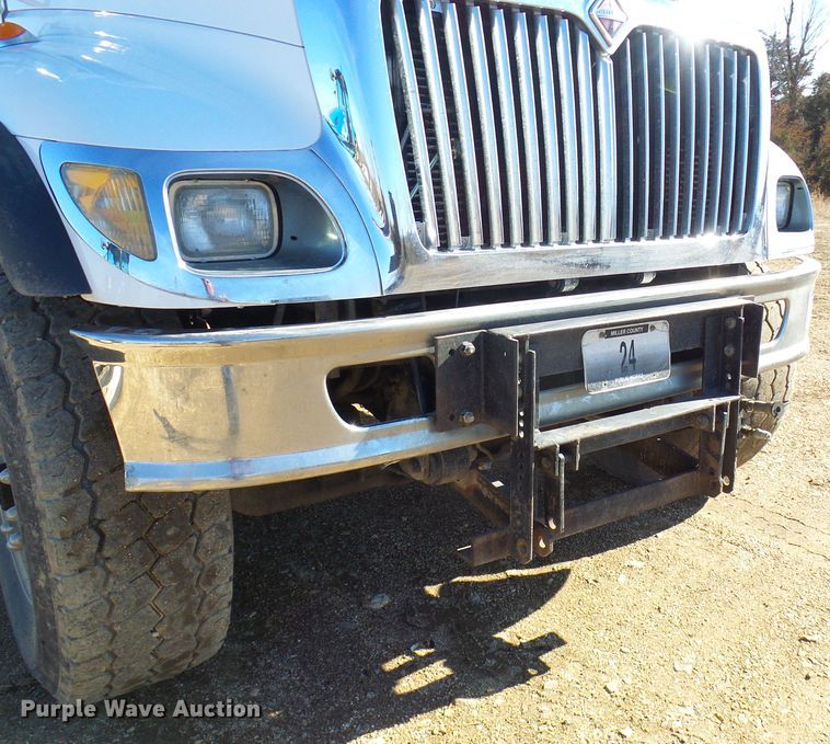 image for item DL0759 2005 International 7500  dump truck