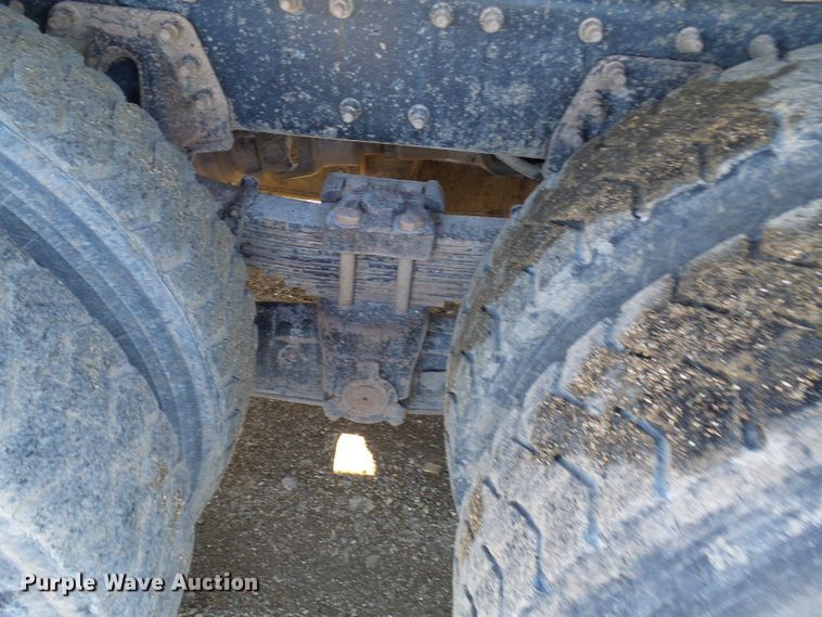 image for item DL0759 2005 International 7500  dump truck