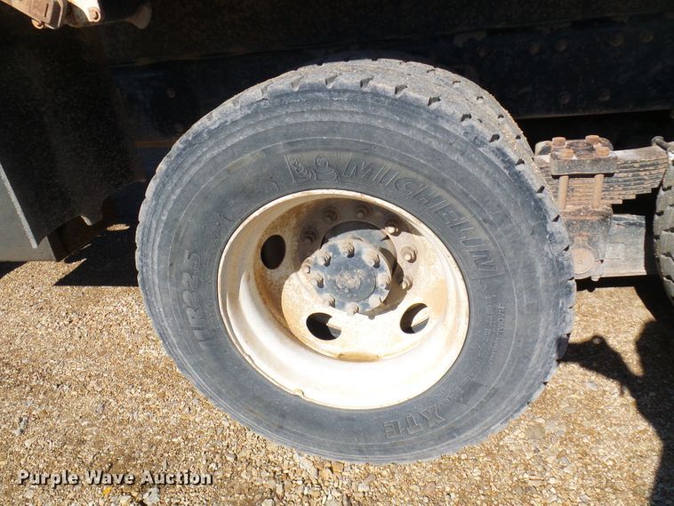 image for item DL0759 2005 International 7500  dump truck