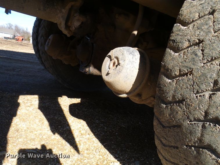 image for item DL0759 2005 International 7500  dump truck