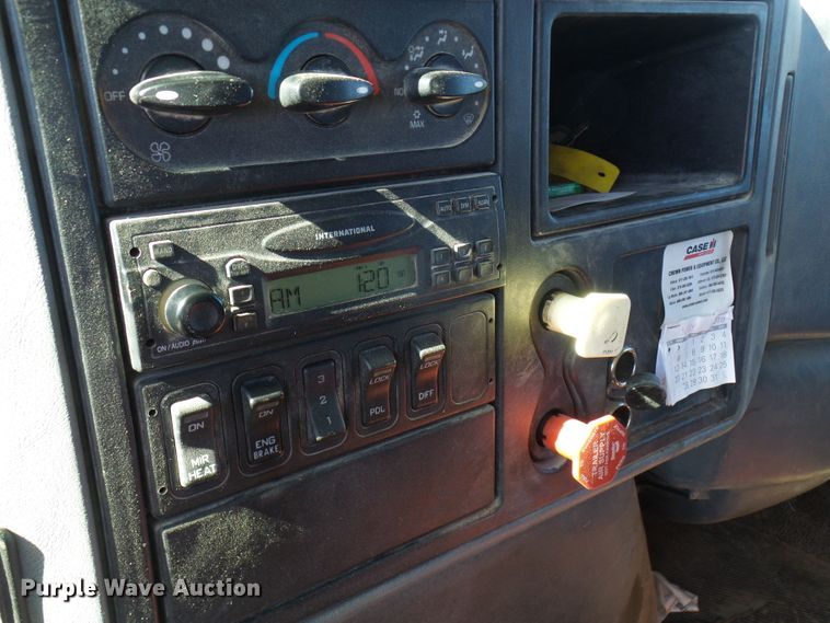 image for item DL0759 2005 International 7500  dump truck