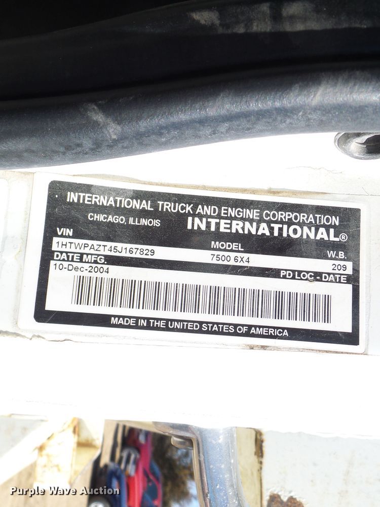 image for item DL0759 2005 International 7500  dump truck