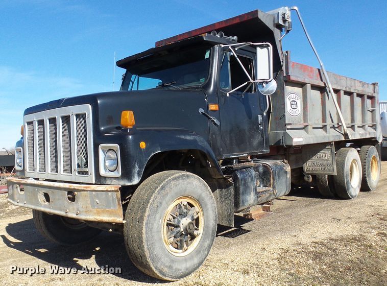 image for item DL0760 1992 International 2554  dump truck