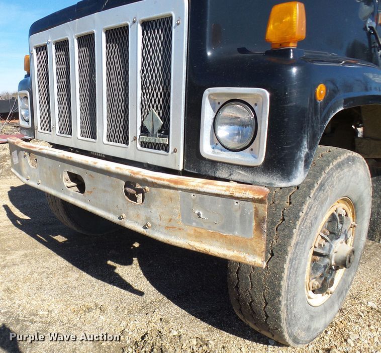 image for item DL0760 1992 International 2554  dump truck