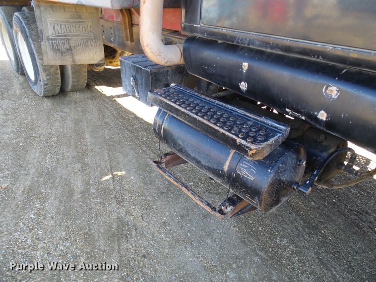 image for item DL0760 1992 International 2554  dump truck