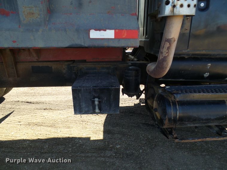 image for item DL0760 1992 International 2554  dump truck