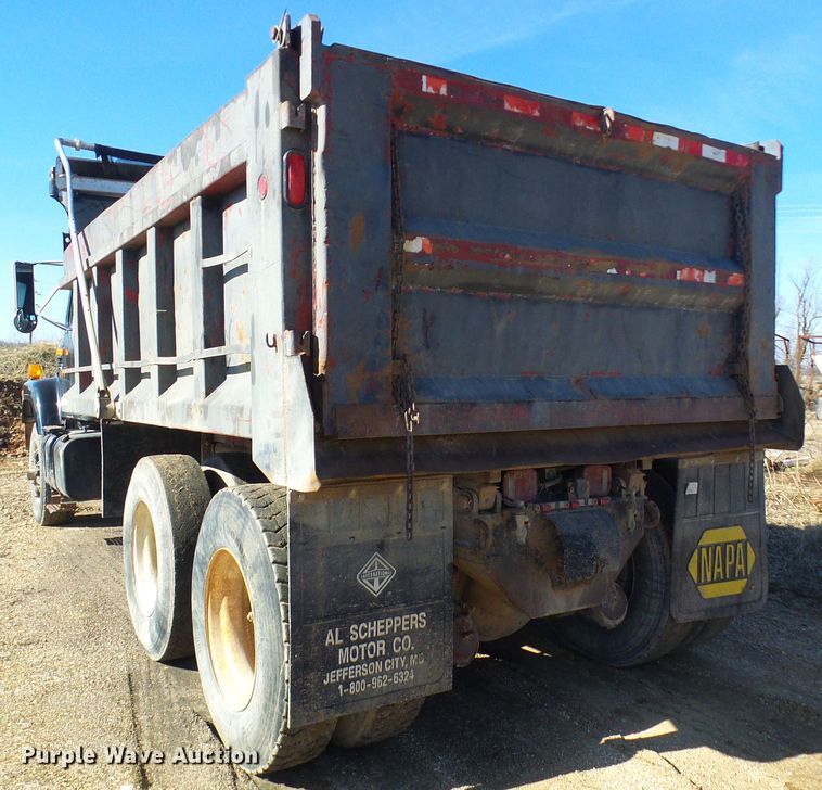 image for item DL0760 1992 International 2554  dump truck