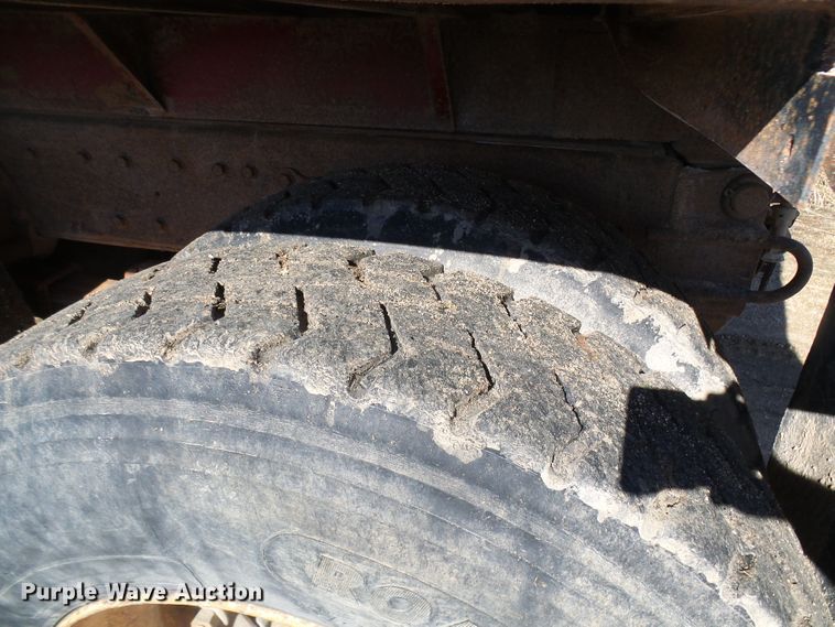 image for item DL0760 1992 International 2554  dump truck