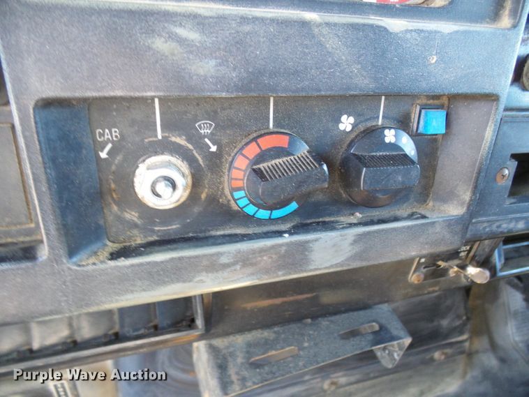 image for item DL0760 1992 International 2554  dump truck