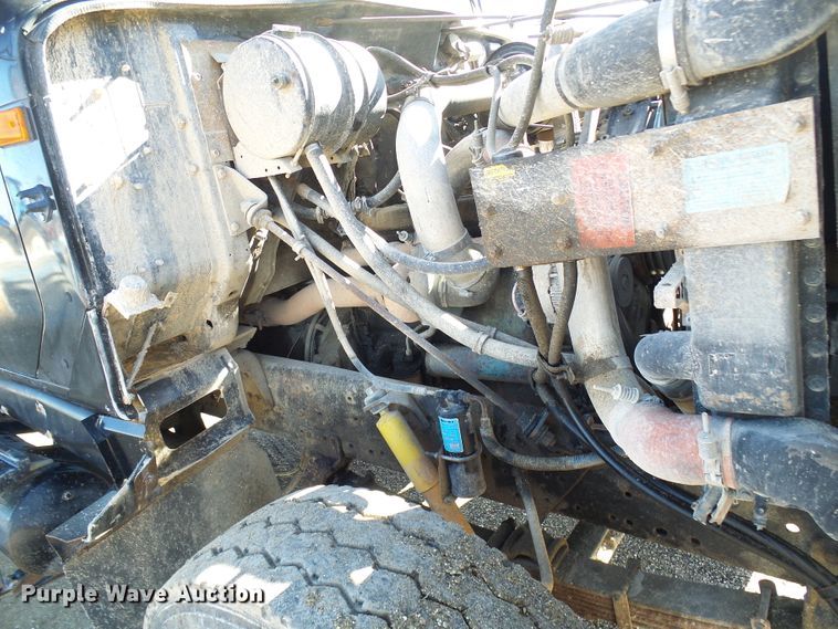 image for item DL0760 1992 International 2554  dump truck