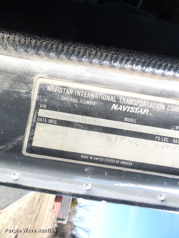 image for item DL0760 1992 International 2554  dump truck