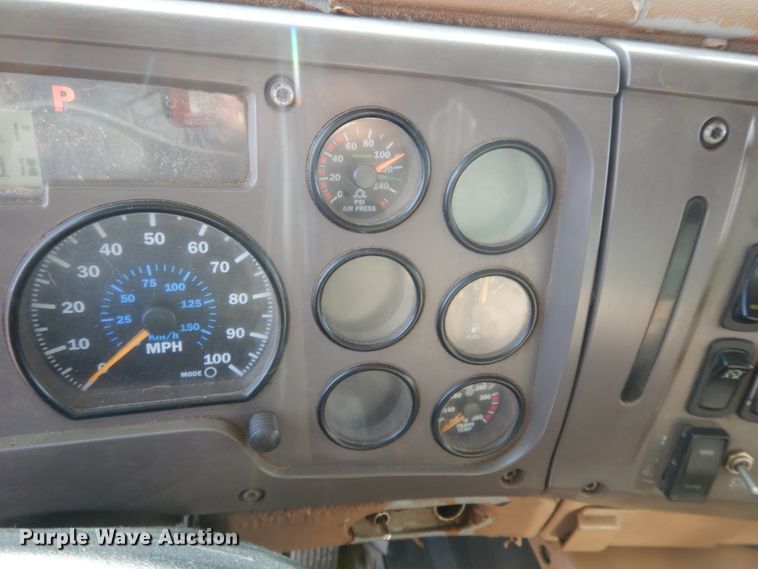 image for item DL2086 2006 Mack Granite CT713  dump truck