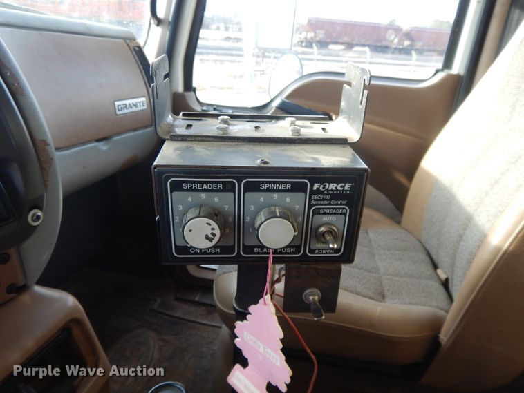 image for item DL2086 2006 Mack Granite CT713  dump truck