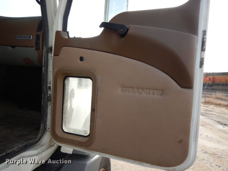 image for item DL2086 2006 Mack Granite CT713  dump truck