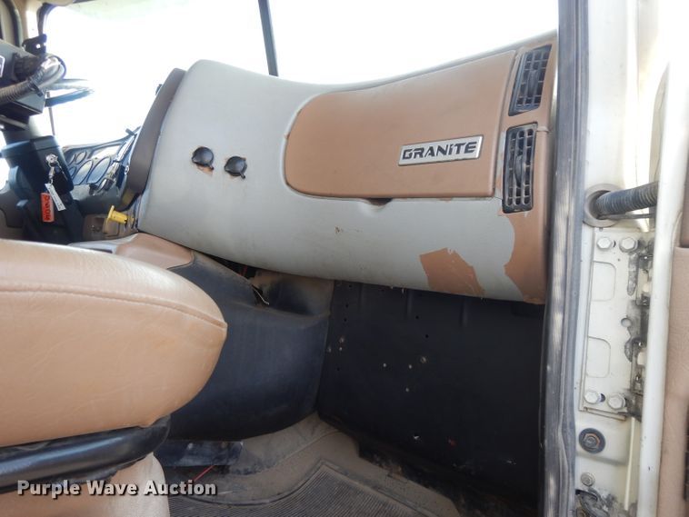 image for item DL2086 2006 Mack Granite CT713  dump truck