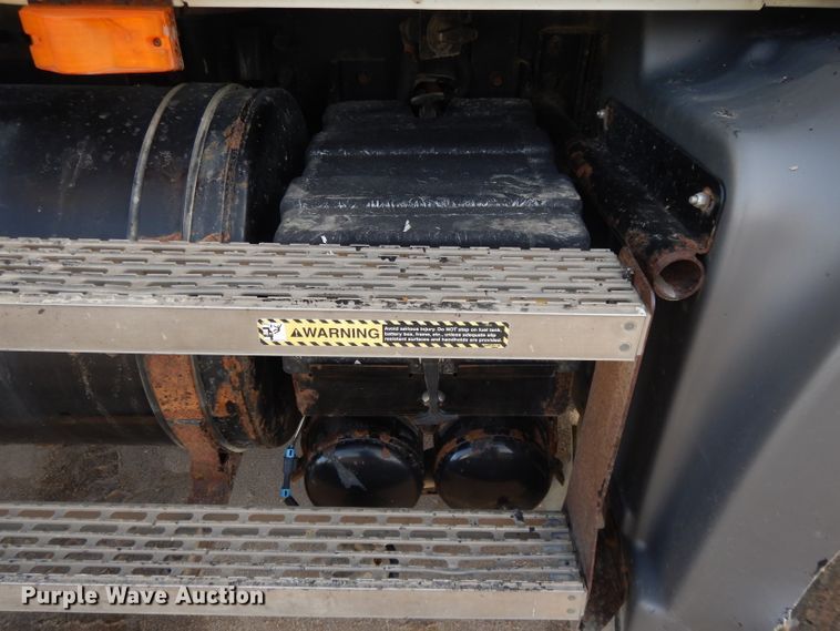 image for item DL2086 2006 Mack Granite CT713  dump truck