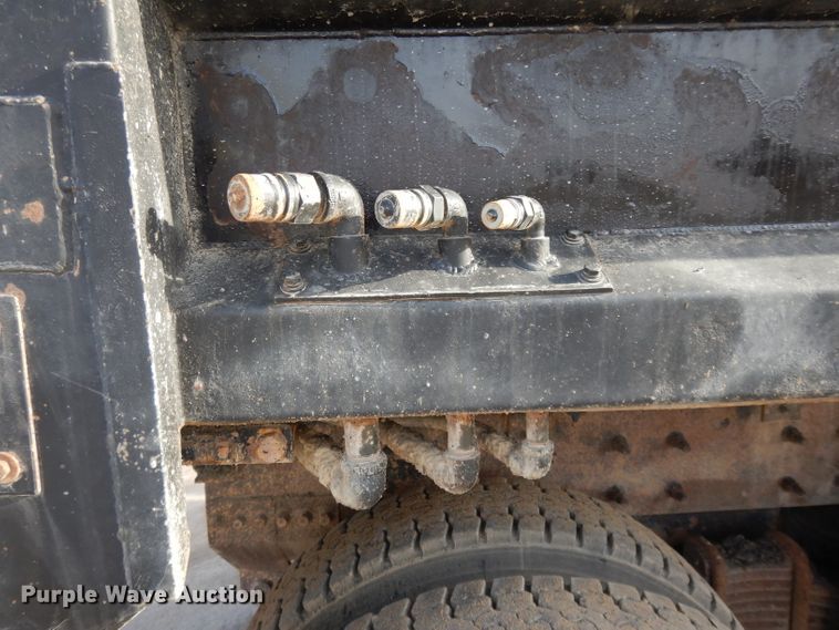 image for item DL2086 2006 Mack Granite CT713  dump truck