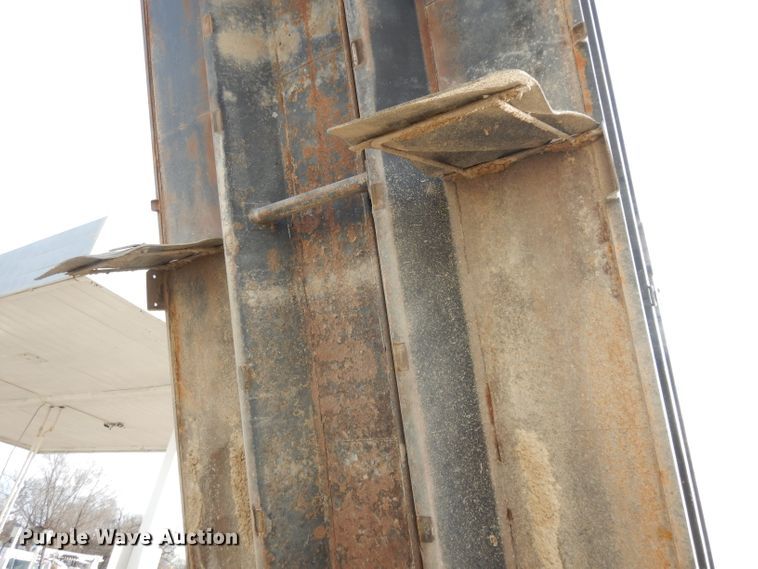 image for item DL2086 2006 Mack Granite CT713  dump truck