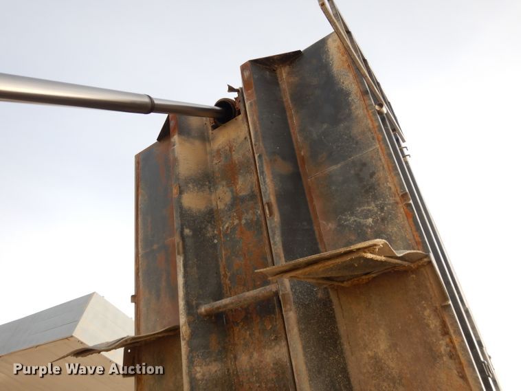 image for item DL2086 2006 Mack Granite CT713  dump truck