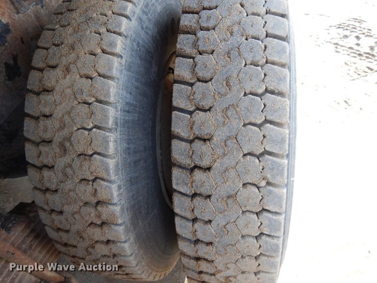 image for item DL2086 2006 Mack Granite CT713  dump truck