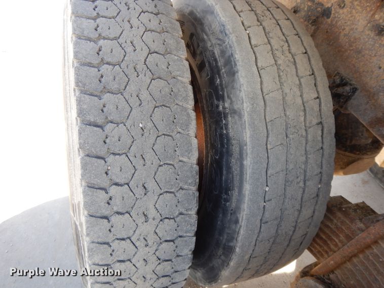 image for item DL2086 2006 Mack Granite CT713  dump truck