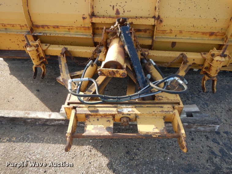 image for item DL2086 2006 Mack Granite CT713  dump truck