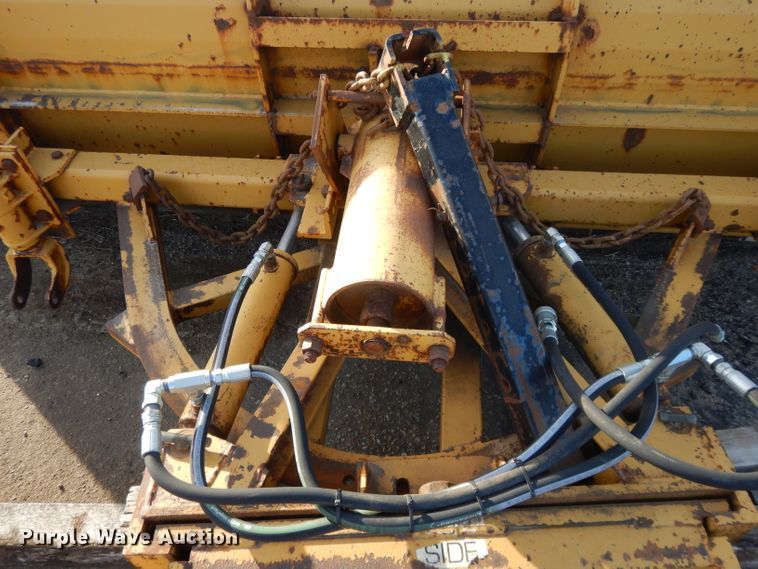 image for item DL2086 2006 Mack Granite CT713  dump truck