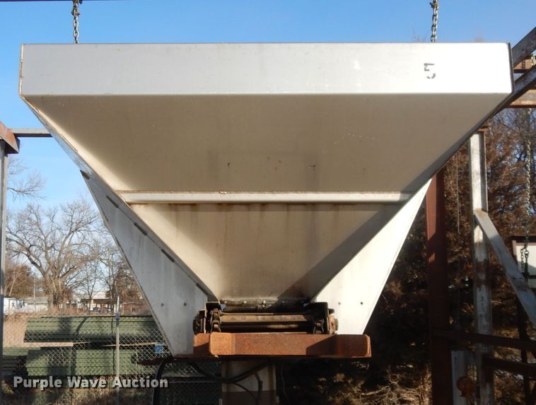 image for item DL2086 2006 Mack Granite CT713  dump truck