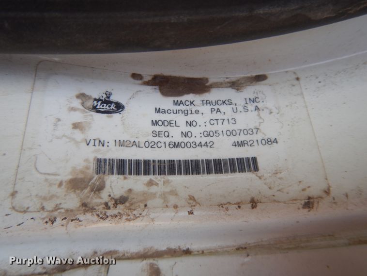 image for item DL2086 2006 Mack Granite CT713  dump truck