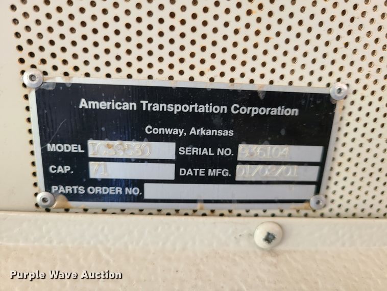 image for item DN6000 2001 International 3800  school bus