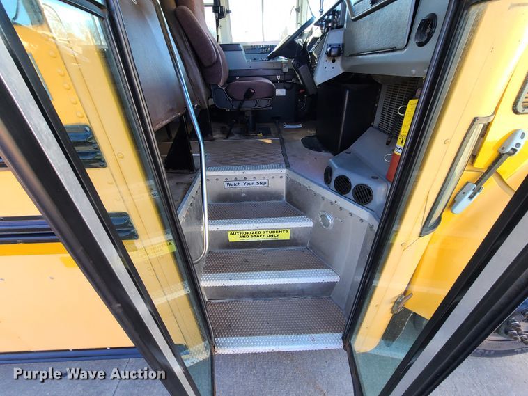 image for item DN6001 2008 Blue Bird Vision  school bus