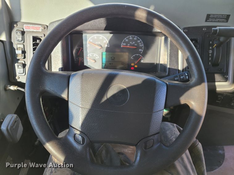 image for item DN6001 2008 Blue Bird Vision  school bus