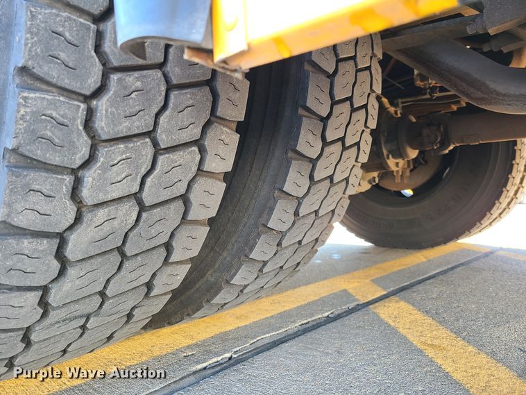 image for item DN6001 2008 Blue Bird Vision  school bus