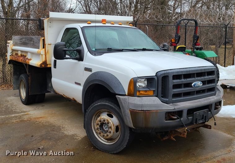 image for item FW9662 2005 Ford F450 Super Duty  dump truck