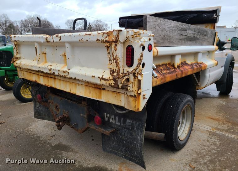 image for item FW9662 2005 Ford F450 Super Duty  dump truck