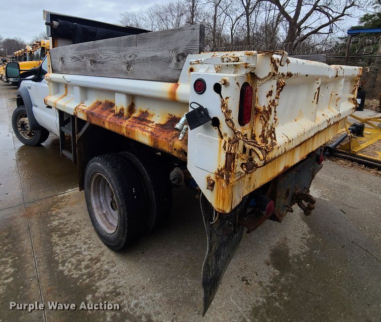 image for item FW9662 2005 Ford F450 Super Duty  dump truck
