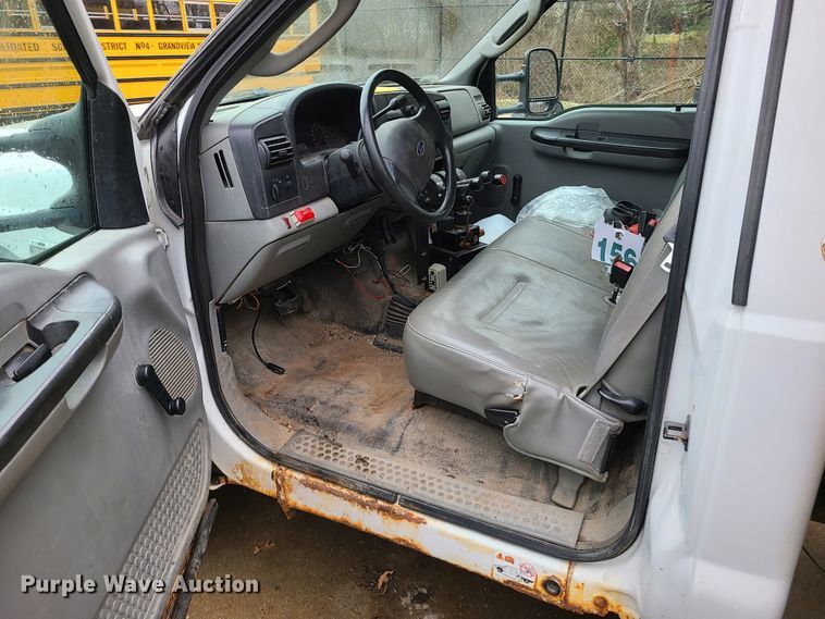 image for item FW9662 2005 Ford F450 Super Duty  dump truck