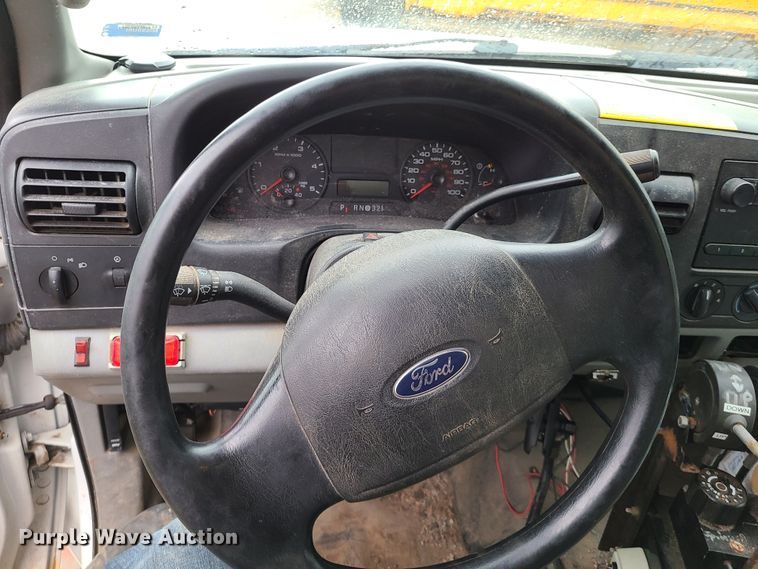 image for item FW9662 2005 Ford F450 Super Duty  dump truck