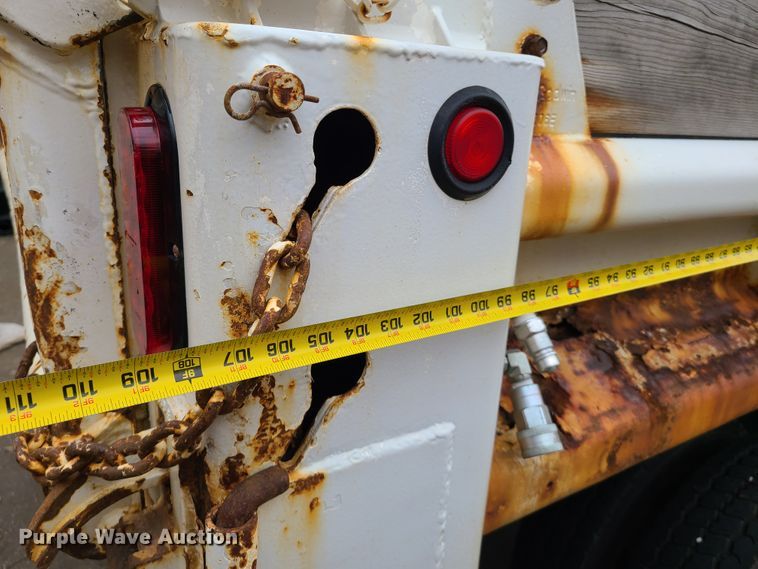 image for item FW9662 2005 Ford F450 Super Duty  dump truck