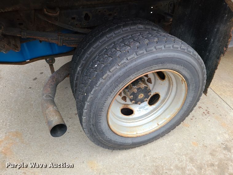 image for item FW9662 2005 Ford F450 Super Duty  dump truck