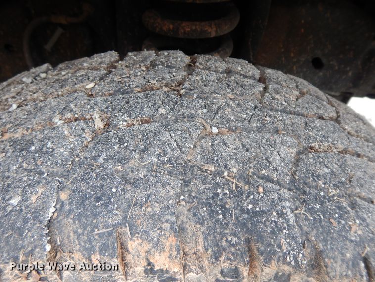 image for item GG9332 2009 Ford E350  shuttle bus