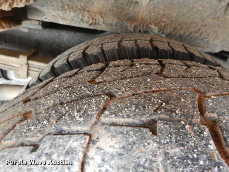 image for item GG9332 2009 Ford E350  shuttle bus