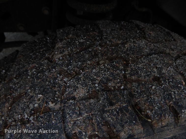 image for item GG9332 2009 Ford E350  shuttle bus