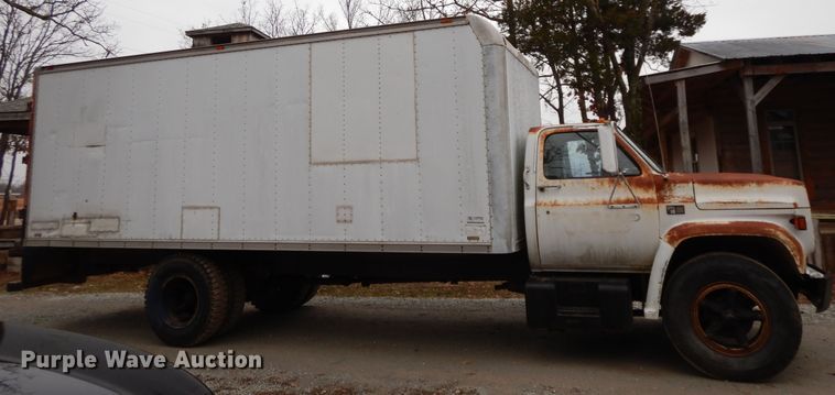 image for item GG9334 1984 Chevrolet 70  box truck