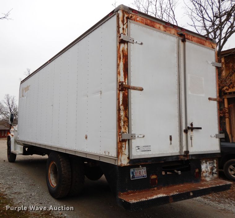 image for item GG9334 1984 Chevrolet 70  box truck