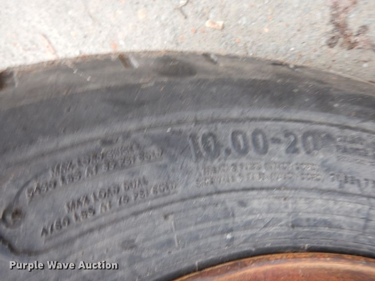 image for item GG9334 1984 Chevrolet 70  box truck